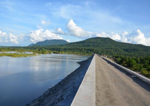 色薩拉龍灌溉工程順利完工