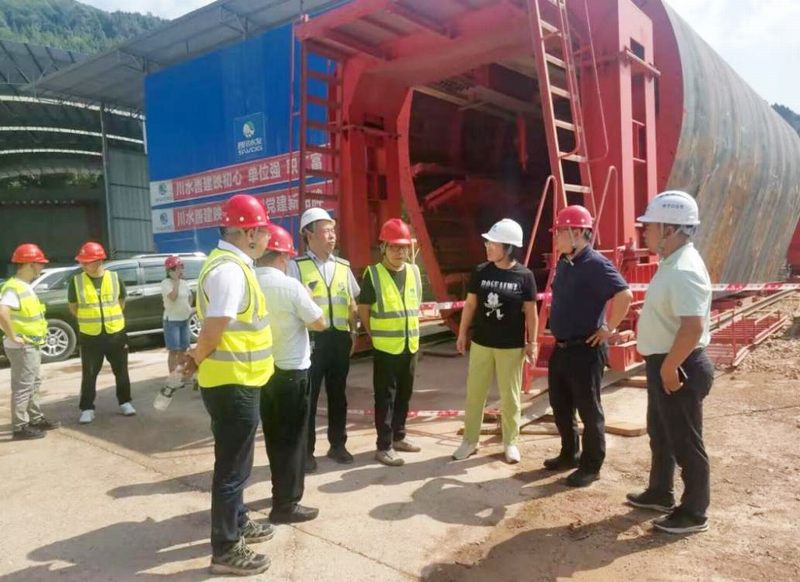 水利廳侯軍一行蒞臨亭子口項目I標段開展防汛減災(zāi)和安全生產(chǎn)督導(dǎo)專項檢查