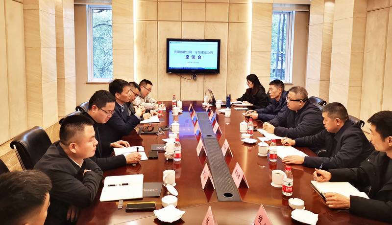 資陽城建集團總經(jīng)理張三一行到向家壩一期 二步Ⅴ標工程調(diào)研