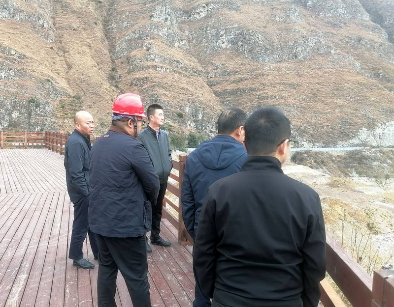 袁斌率隊督導漢源、威遠新開工項目建設工作